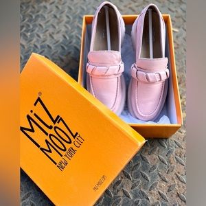 Light pink Miz Mooz leather loafers, size 39